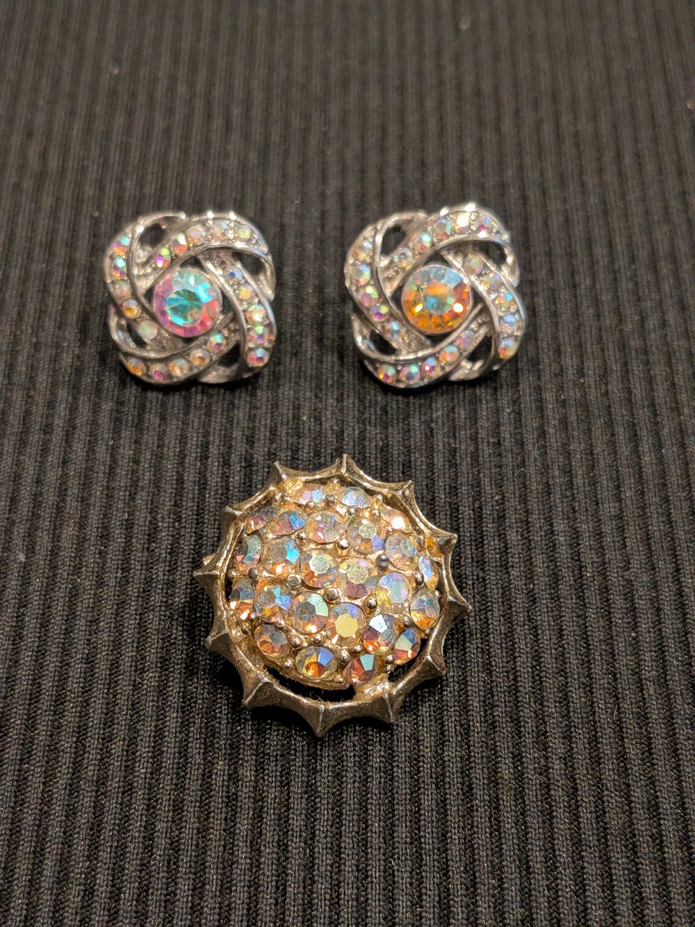 B#3:.Aurora Crystal Stud Earrings and Brooch Set - Iridescent Gold-Tone